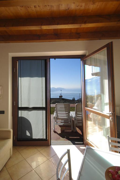 Residence Mirena - Rebomaholidays Tignale Exterior foto